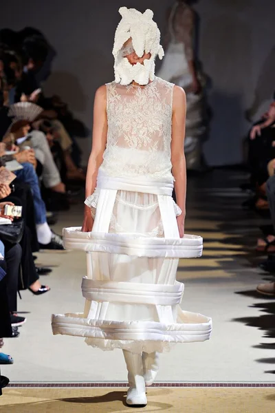 Look 9